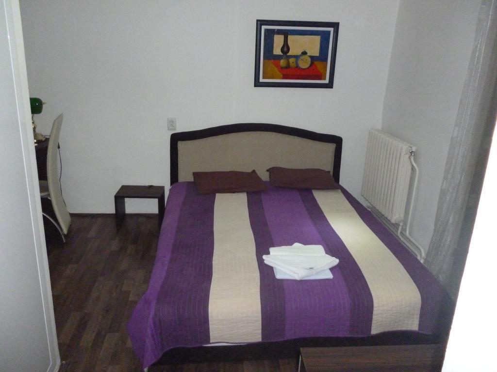 לסקובץ Gros Hotel - Leskovac מראה חיצוני תמונה