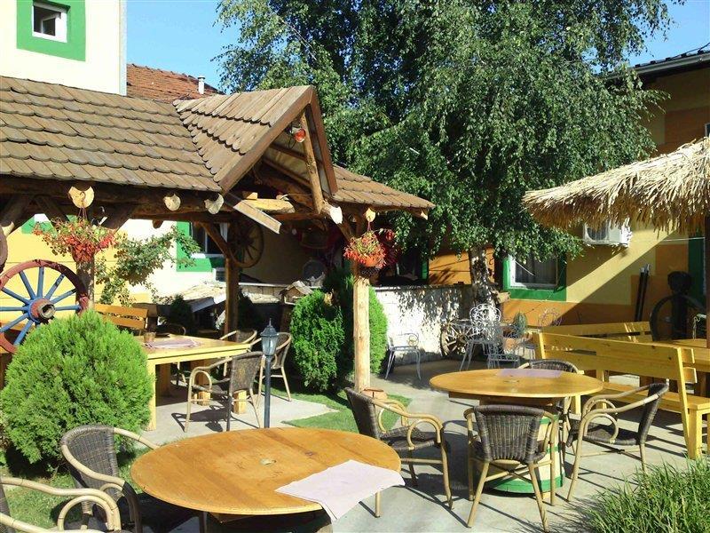 לסקובץ Gros Hotel - Leskovac מסעדה תמונה