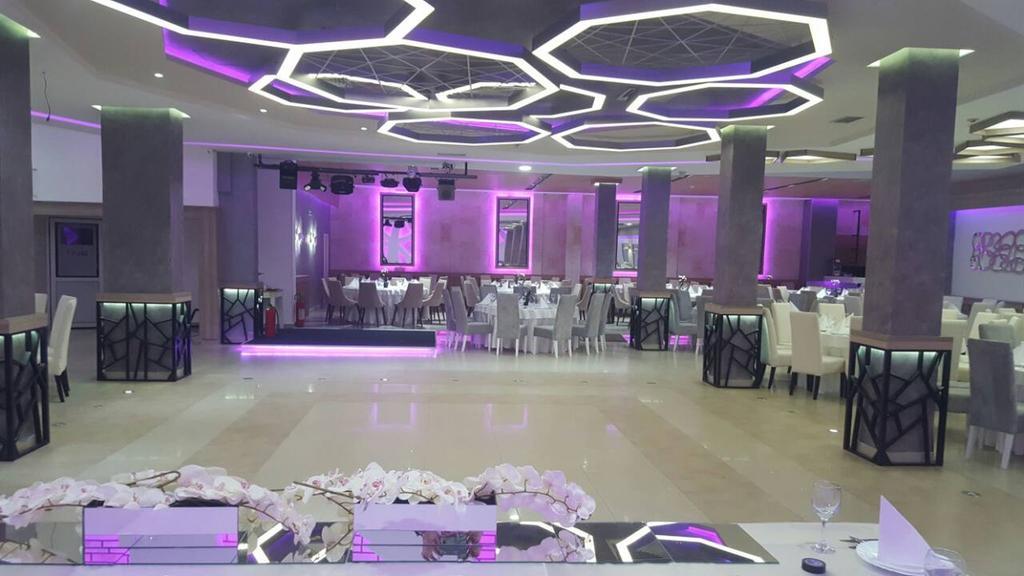 לסקובץ Gros Hotel - Leskovac מראה חיצוני תמונה